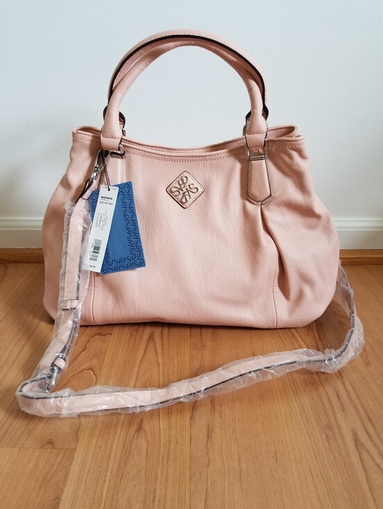 Vera Wang Handbags - Vera Wang Peach Tote Bag
